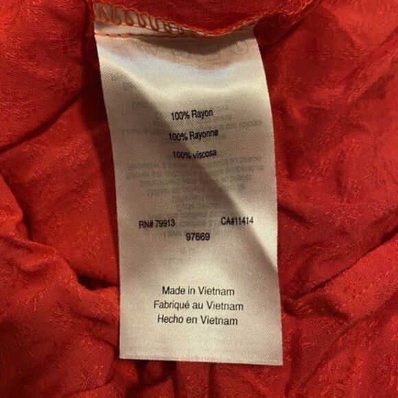 Motherhood Maternity Red Lightweight Long Sleeved Shirt Top Rayon Large NWT - Picture 3 of 5